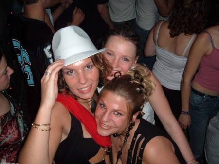 encore le trio de choc !! en boite !!!